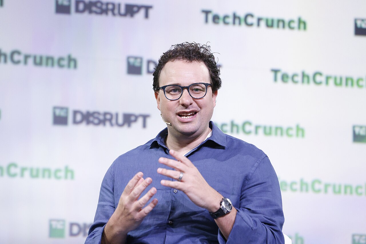 Anthropic's Founders Seek 50.1% Voting Control Ahead of IPO