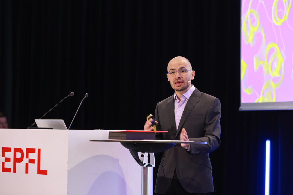 Gemini Robotics 2: Google DeepMind's Move to Whole-Body Control