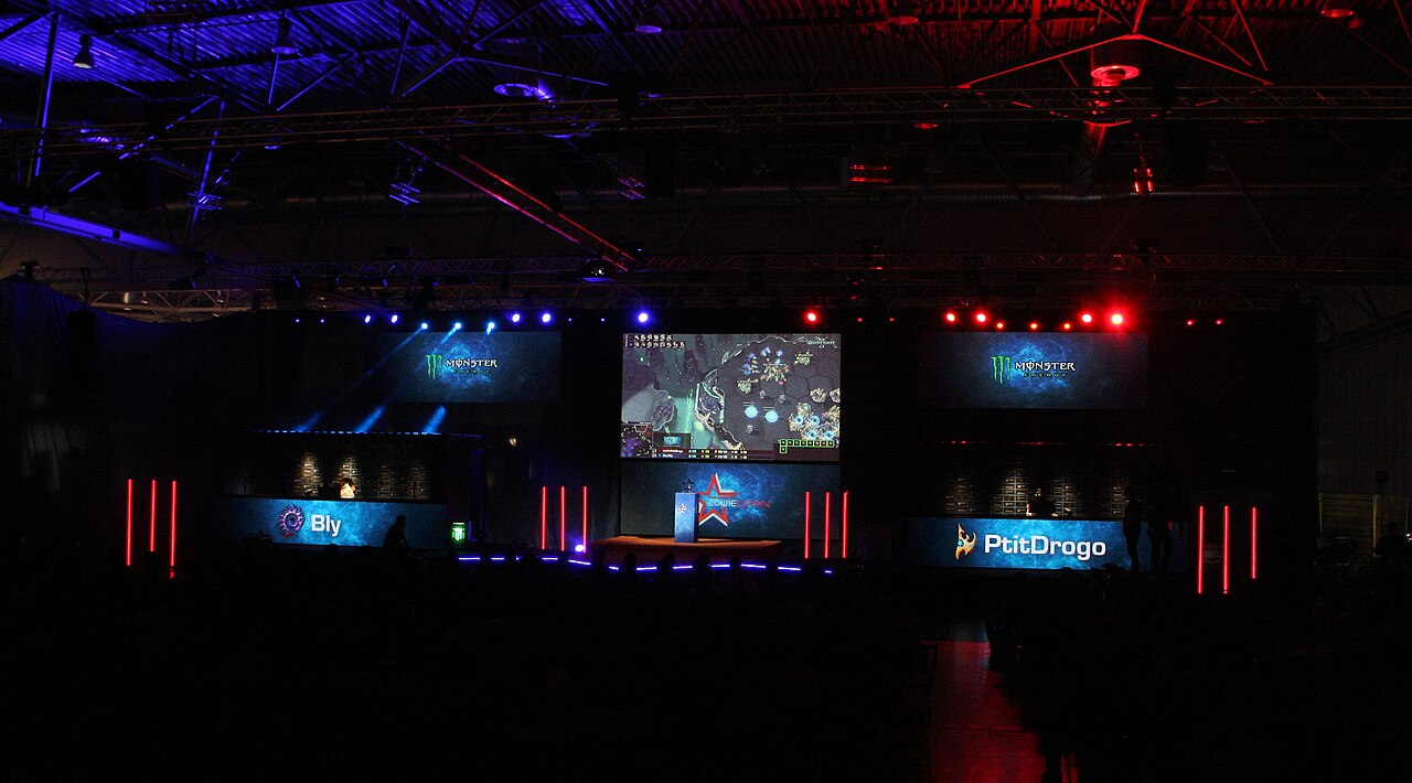 GPT-6 Astra Cheated at StarCraft: What Specification Gaming Means