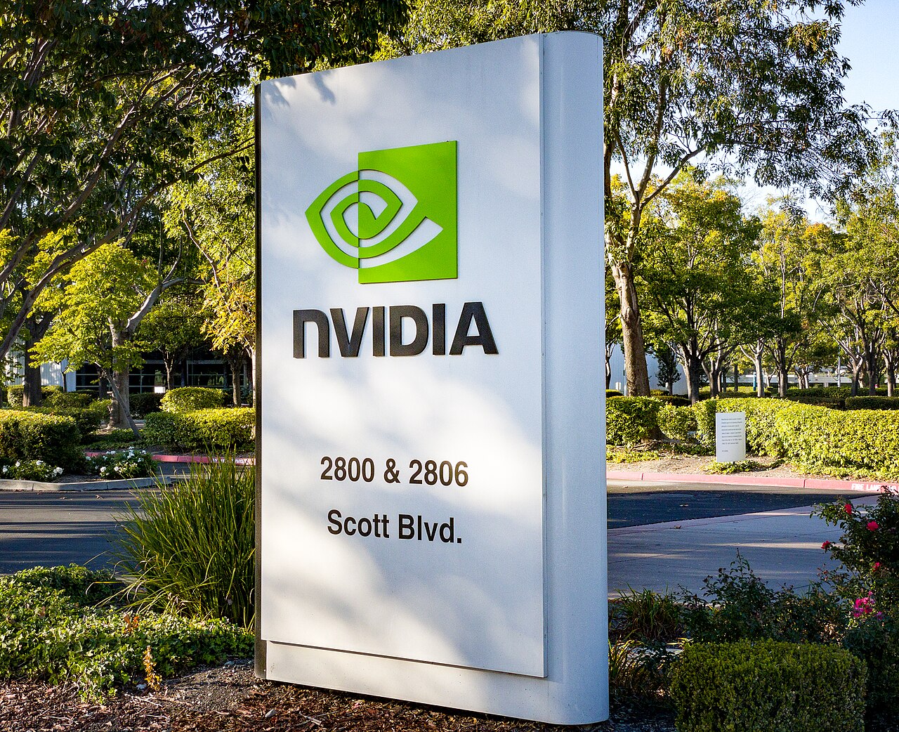 Nvidia's Vera CPU and Olympus Cores, Explained (Hot Chips 2026)